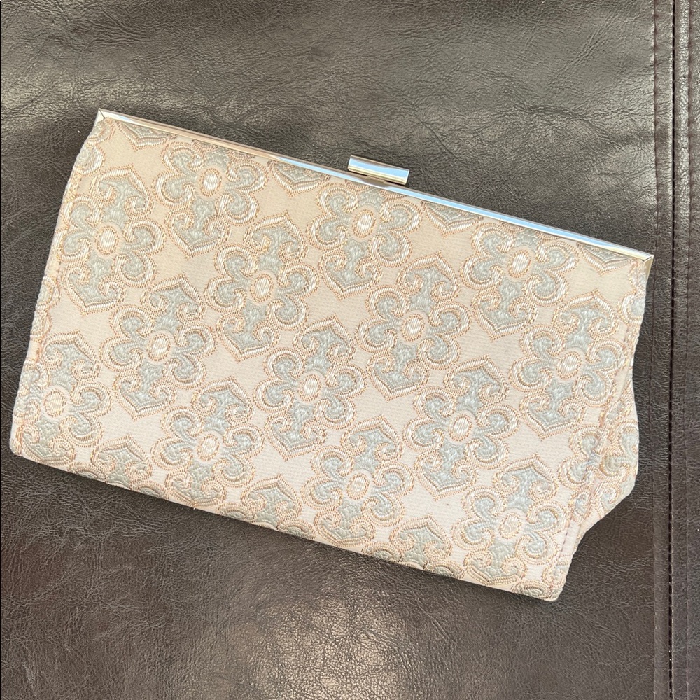 Elegant Embroidered Cream Evening Clutch